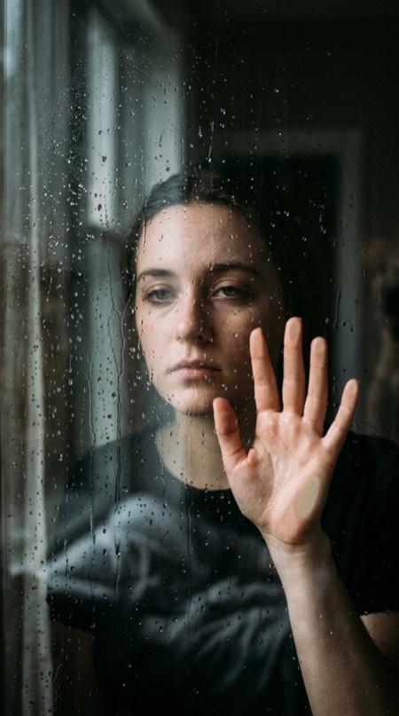 Wet Glass Portrait pose reference photo
